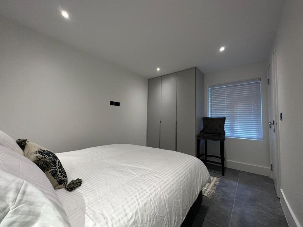Two Bedroom House In Kilburn Londen Buitenkant foto
