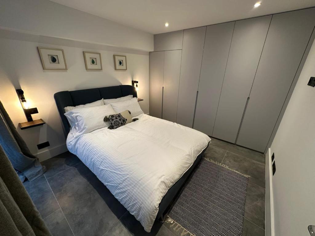 Two Bedroom House In Kilburn Londen Buitenkant foto